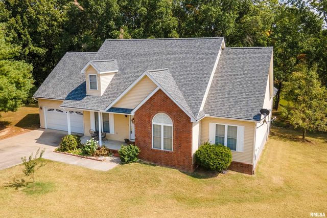 145 OAKVIEW Road, Carbondale, IL 62901