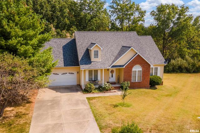 145 OAKVIEW Road, Carbondale, IL 62901