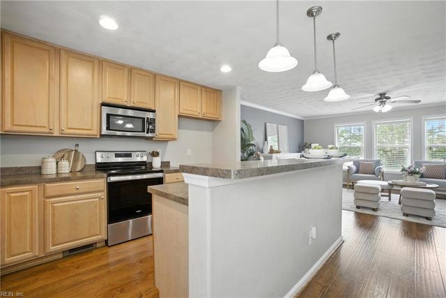 5556 Taylors Walke LN, Virginia Beach, VA 23462