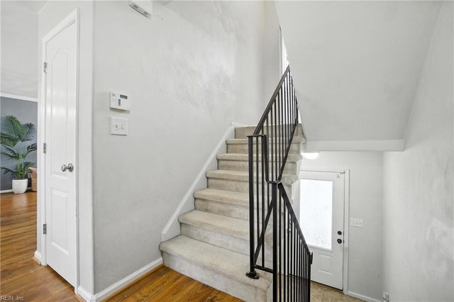5556 Taylors Walke LN, Virginia Beach, VA 23462