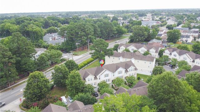 5556 Taylors Walke LN, Virginia Beach, VA 23462