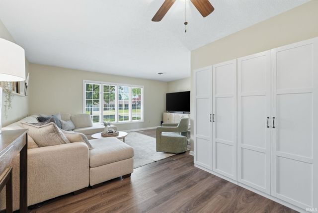 500 Greenbriar Boulevard, Auburn, IN 46706