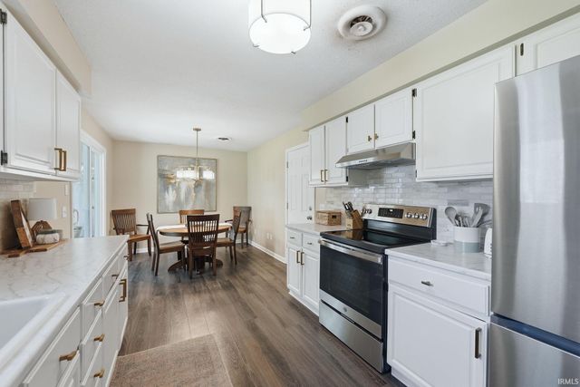 500 Greenbriar Boulevard, Auburn, IN 46706