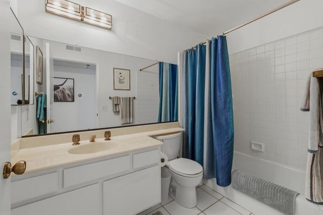 67 Verde Way, Palm Desert, CA 92260