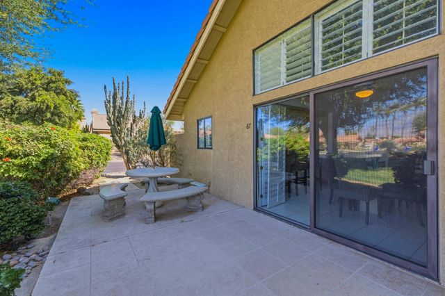 67 Verde Way, Palm Desert, CA 92260