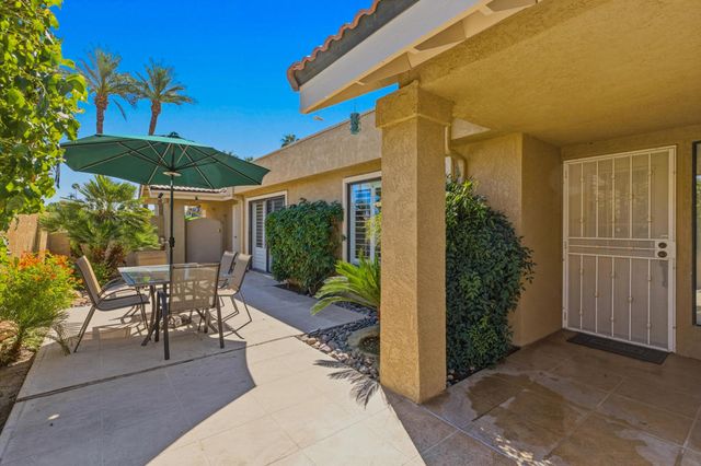 67 Verde Way, Palm Desert, CA 92260