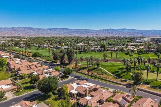 67 Verde Way, Palm Desert, CA 92260