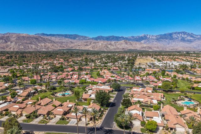 67 Verde Way, Palm Desert, CA 92260