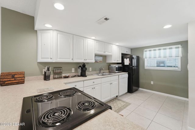 325 N Causeway Apt D104, New Smyrna Beach, FL 32169