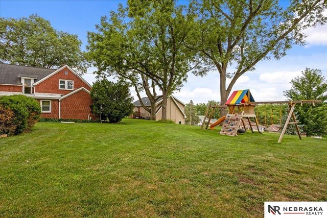 718 Avenue E, Plattsmouth, NE 68048