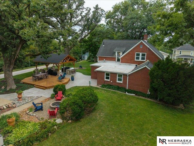 718 Avenue E, Plattsmouth, NE 68048