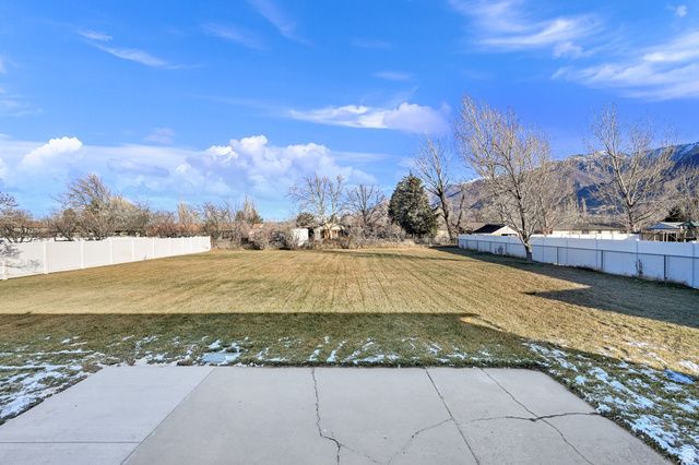 1974 E 7775 S, South Weber, UT 84405
