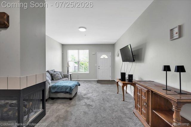 1385 Parkcrest Drive, Waterford Charter Township, MI 48327