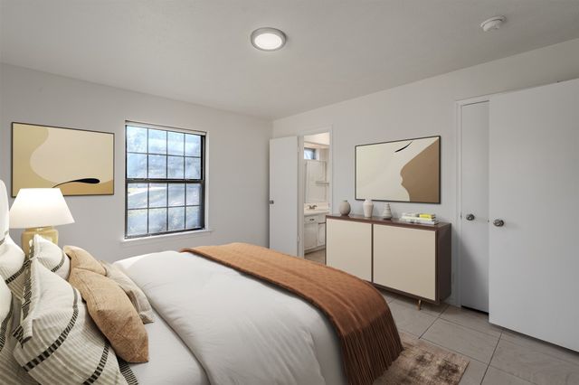 3325 Shady Hollow Lane, Dallas, TX 75233