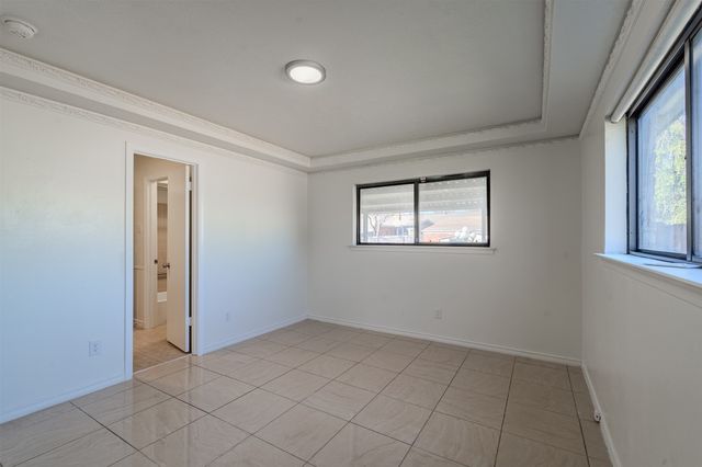 3325 Shady Hollow Lane, Dallas, TX 75233