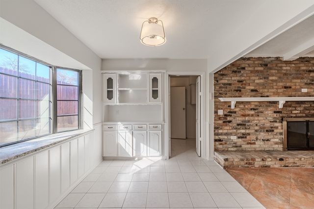 3325 Shady Hollow Lane, Dallas, TX 75233