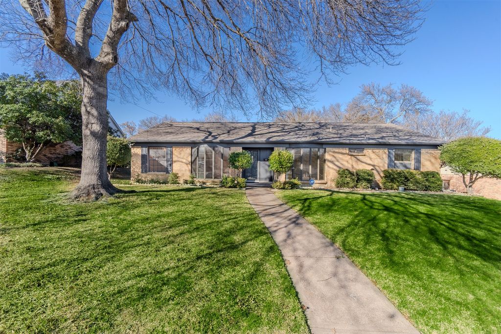 3325 Shady Hollow Lane, Dallas, TX 75233