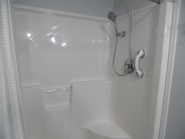 3995 Sherwood Lakes Boulevard, Jackson, MI 49201