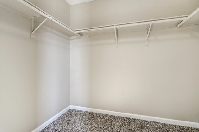 6 El Tigre Drive, Los Lunas, NM 87031