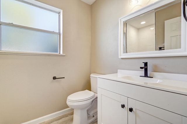 6 El Tigre Drive, Los Lunas, NM 87031