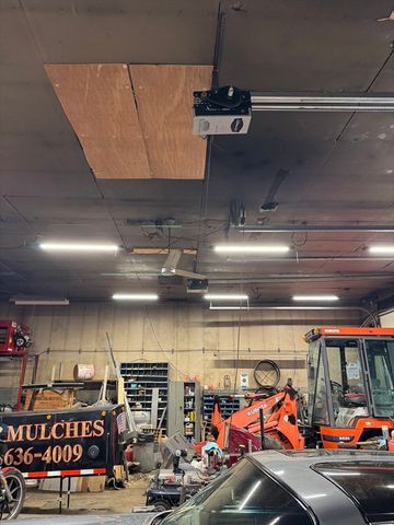 819 Main Rd, Westport, MA 02790