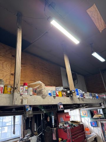 819 Main Rd, Westport, MA 02790