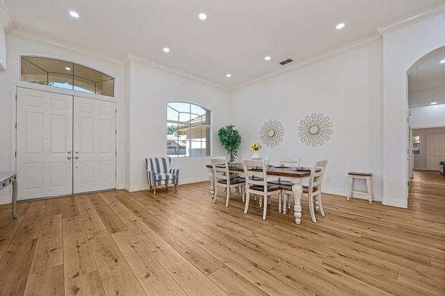 816 Dragonfly Ct, Roseville, CA 95747