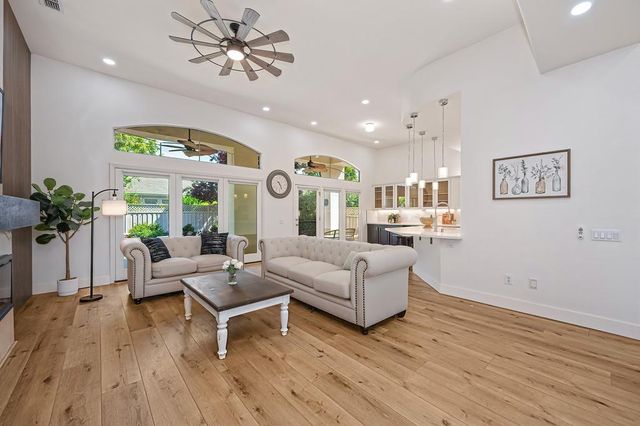 816 Dragonfly Ct, Roseville, CA 95747