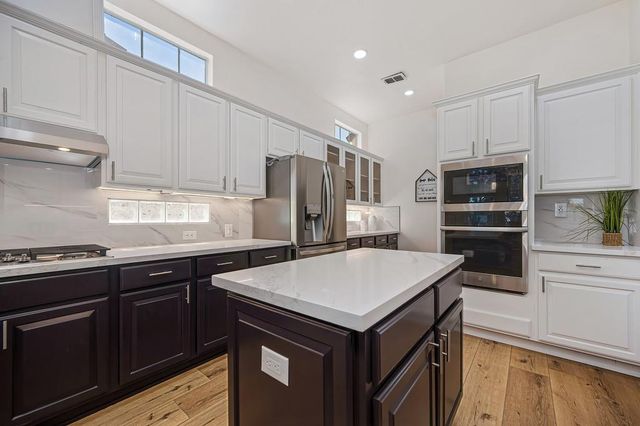 816 Dragonfly Ct, Roseville, CA 95747