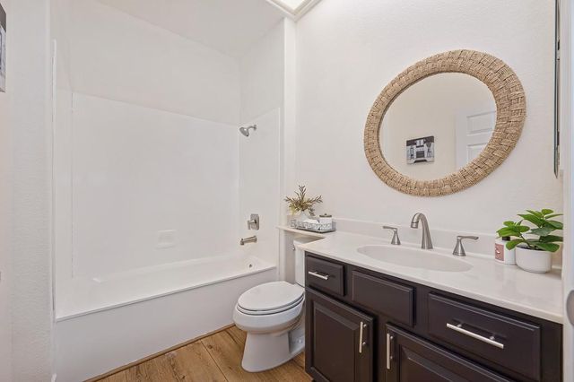 816 Dragonfly Ct, Roseville, CA 95747