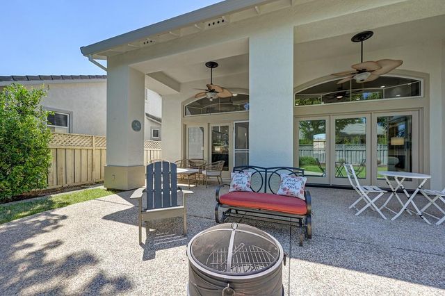 816 Dragonfly Ct, Roseville, CA 95747
