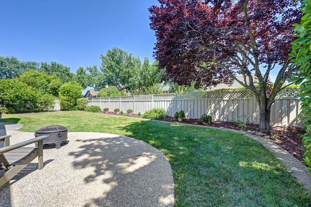 816 Dragonfly Ct, Roseville, CA 95747
