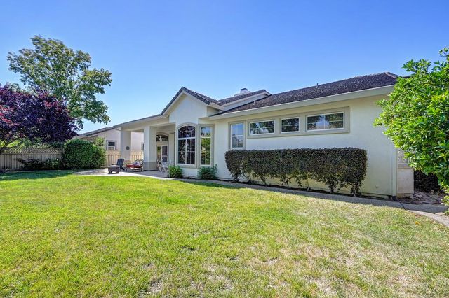 816 Dragonfly Ct, Roseville, CA 95747