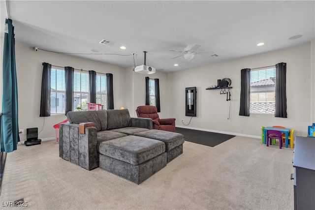 9950 Coyote Echo Court, Las Vegas, NV 89166