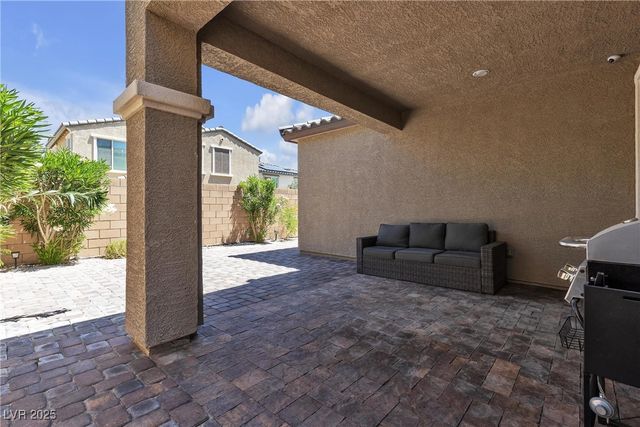 9950 Coyote Echo Court, Las Vegas, NV 89166