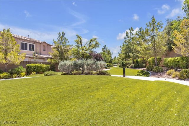 9950 Coyote Echo Court, Las Vegas, NV 89166