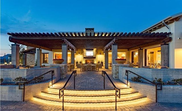 9950 Coyote Echo Court, Las Vegas, NV 89166