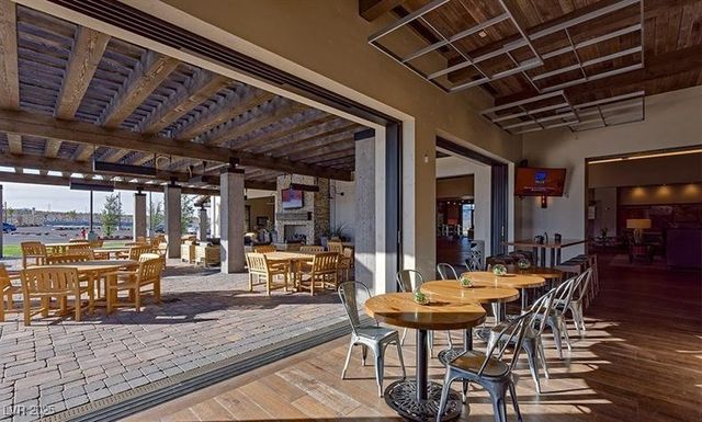 9950 Coyote Echo Court, Las Vegas, NV 89166