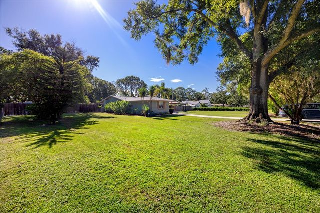 7913 BEASLEY ROAD, Tampa, FL 33615