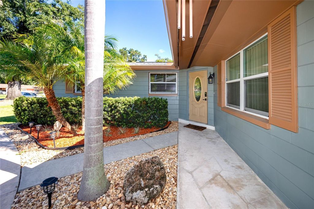 Image 45 of property listing at 7913 BEASLEY ROAD, Tampa, FL 33615