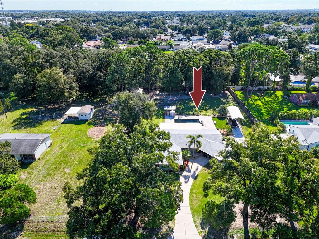 Image 47 of property listing at 7913 BEASLEY ROAD, Tampa, FL 33615