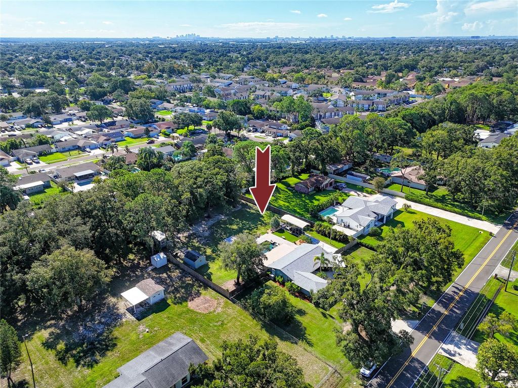 Image 53 of property listing at 7913 BEASLEY ROAD, Tampa, FL 33615