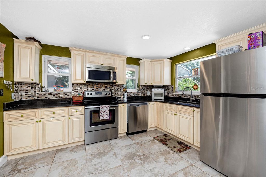 Image 9 of property listing at 7913 BEASLEY ROAD, Tampa, FL 33615