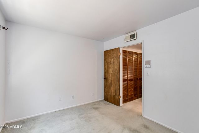 6 E MANZANITA Drive, Phoenix, AZ 85020