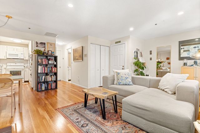 15 Main Street B, Boston, MA 02129