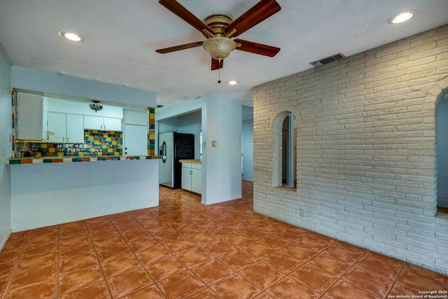 5607 Edie Adams, San Antonio, TX 78240