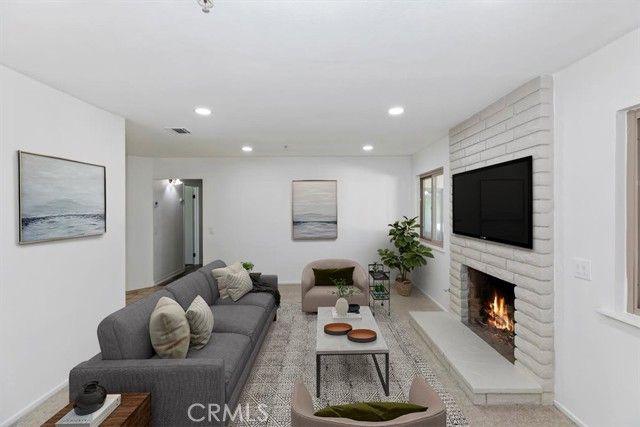 7150 Clydesdale, Highland, CA 92346