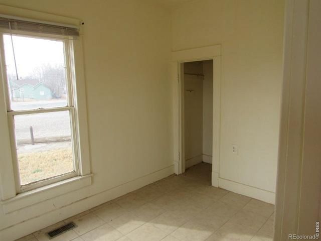 406 Hamilton Street, Sterling, CO 80751