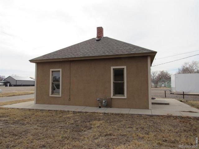 406 Hamilton Street, Sterling, CO 80751