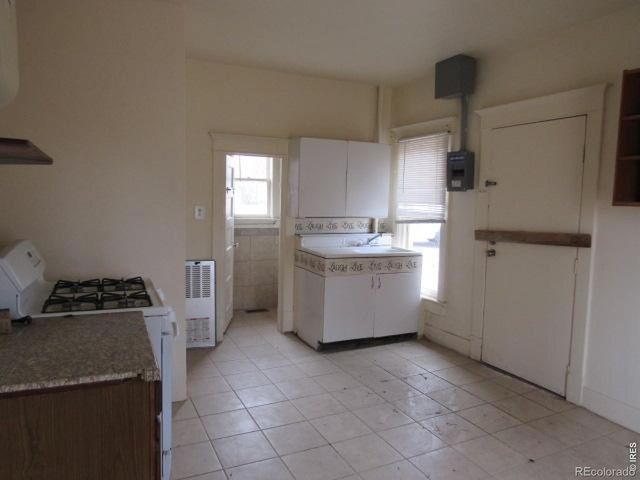 406 Hamilton Street, Sterling, CO 80751